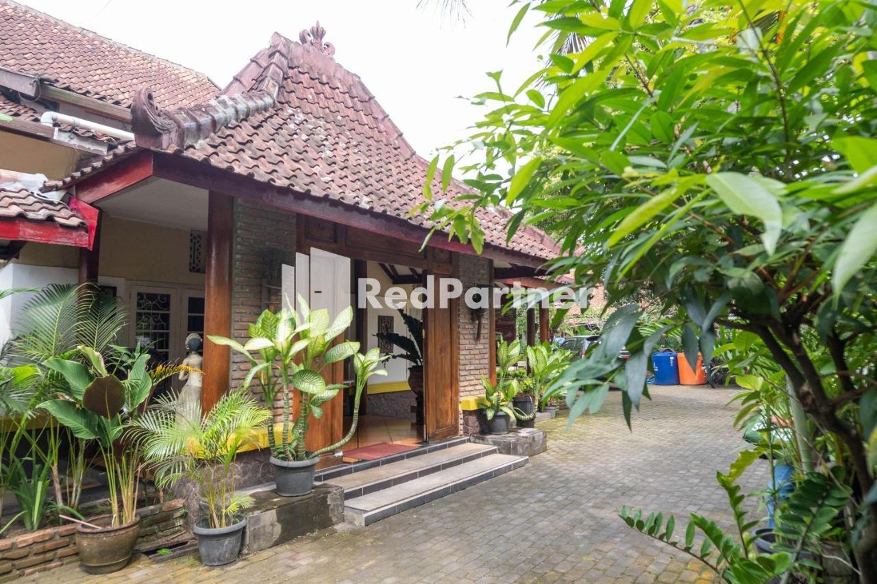 Monginsidi Guest House Syariah Malioboro Yogyakarta Mitra Reddoorz Εξωτερικό φωτογραφία